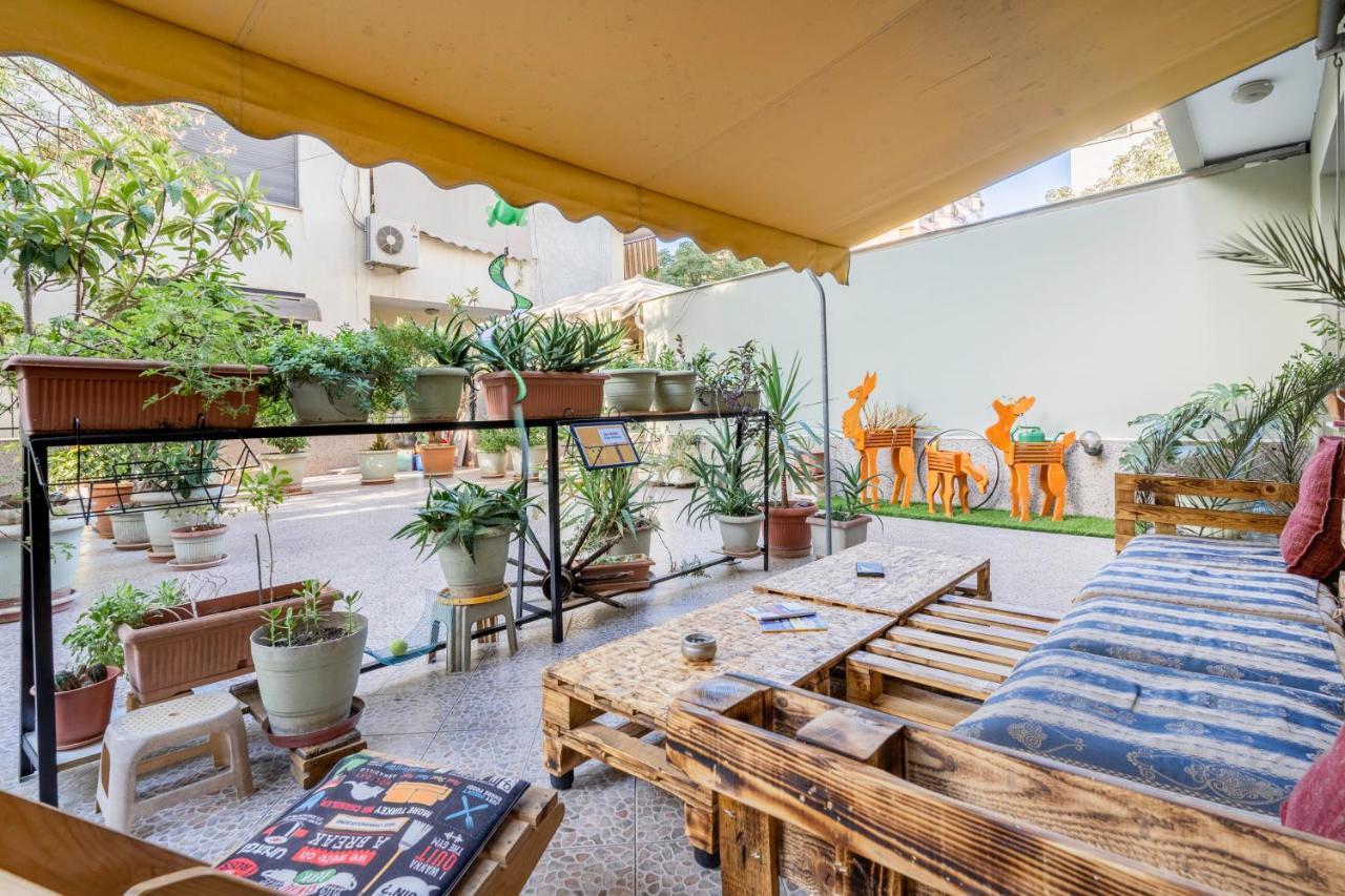 Hostel Nena Semi Тирана Экстерьер фото
