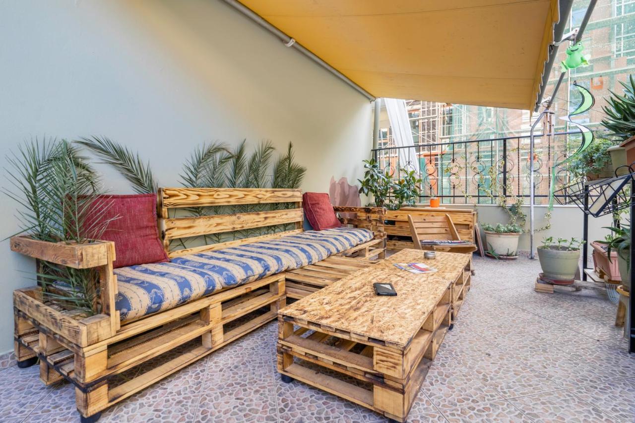 Hostel Nena Semi Тирана Экстерьер фото